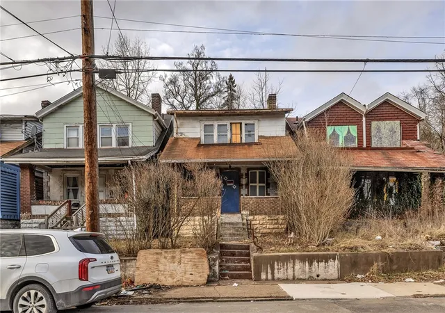 Photo 2 of Single family home for sale at 1615 Montier St, Wilkinsburg, PA 15221 | MLS# 1748226 | Listing updated on 2026-04-13
