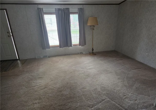 image of 703 Dauphin Dr, Cranberry Twp, PA 16066 | MLS# 1748267