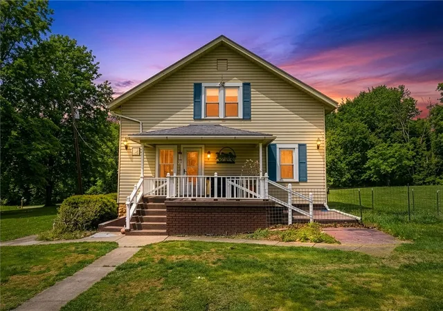 Homes for sale in Carmichaels/cumblnd, PA | 504 Jacob Ferry Road, Carmichaels/cumblnd, PA 15320 | MLS# 1748181