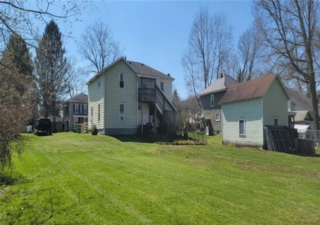 Photo 3 of Sale Pending at 437 439 Penn St, Linesville Boro, PA 16424 | MLS# 1748331 | Listing updated on 2026-07-28