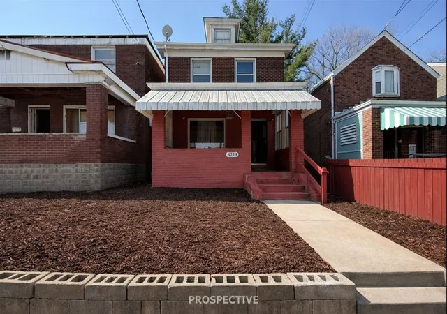 Photo 1 of Single family home for sale at 822 Shawnee St, E Pittsburgh, PA 15219 | MLS# 1748356 | Listing updated on 2026-07-24