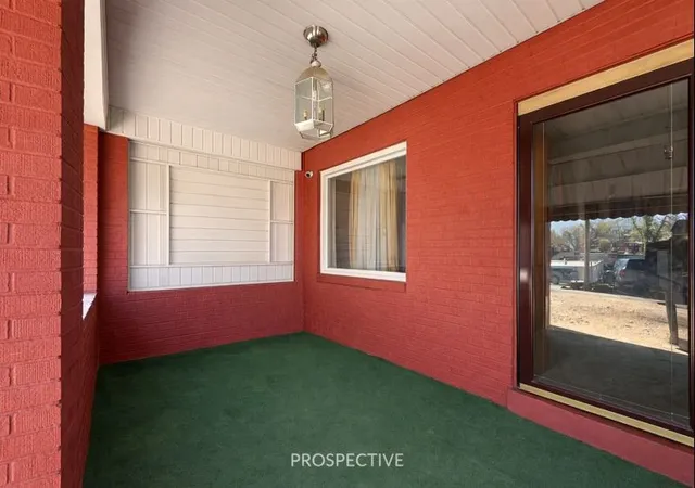 Photo 3 of Single family home for sale at 822 Shawnee St, E Pittsburgh, PA 15219 | MLS# 1748356 | Listing updated on 2026-07-24