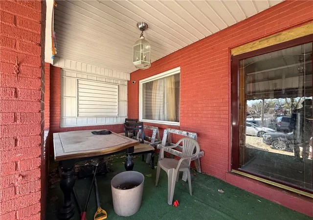 Photo 3 of Single family home for sale at 822 Shawnee St, E Pittsburgh, PA 15219 | MLS# 1748356 | Listing updated on 2026-07-24