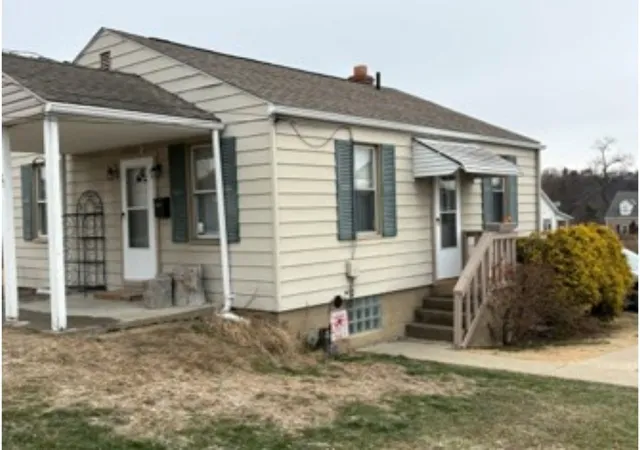Homes for sale in Liberty Boro, PA | 2517 C St, Liberty Boro, PA 15133 | MLS# 1748425