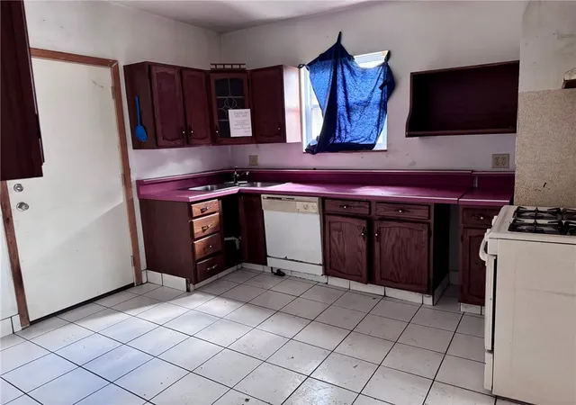 5th image of 2010 Victoria Ave, New Kensington, PA 15068 | MLS# 1748402
