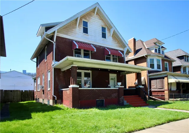 Homes for sale in New Kensington, PA | 349 4th Ave, New Kensington, PA 15068 | MLS# 1747187
