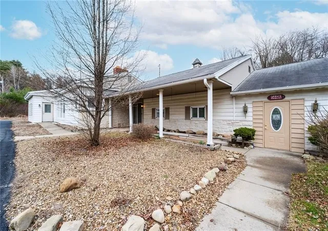Homes for sale in Neshannock Twp, PA | 3030 Wilmington Rd, Neshannock Twp, PA 16105 | MLS# 1748001