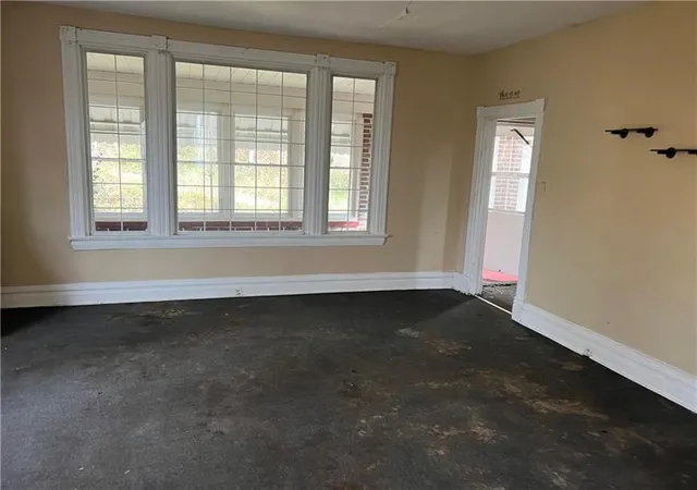 Homes for sale in Leechburg Boro, PA | 327 3Rd St, Leechburg Boro, PA 15656 | MLS# 1748784