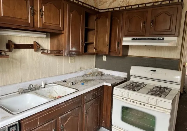 Homes for sale in Leechburg Boro, PA | 327 3Rd St, Leechburg Boro, PA 15656 | MLS# 1748784