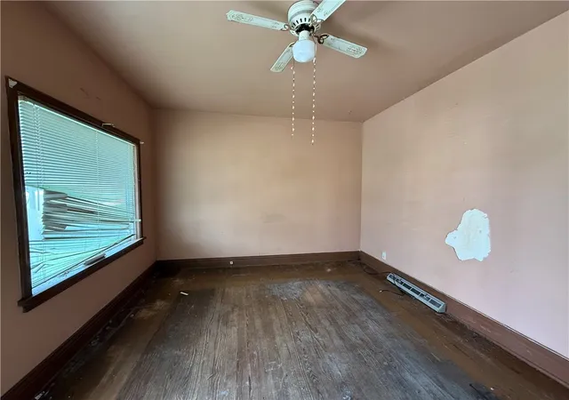 4th image of 308 E Division St, New Castle, PA 16101 | MLS# 1748834
