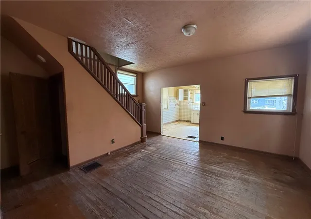5th image of 308 E Division St, New Castle, PA 16101 | MLS# 1748834