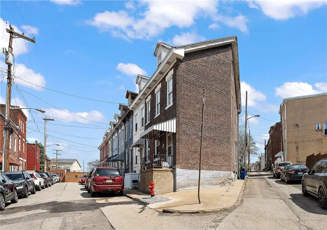 Photo 3 of Single family home for sale at 3502 Leech St, Lawrenceville, PA 15201 | MLS# 1748851 | Listing updated on 2026-07-29
