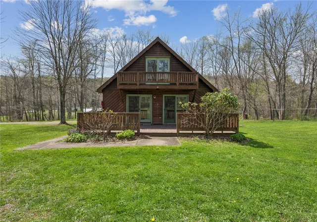 Photo 1 of Single family home for sale at 136 Bottom Rd, Mill Run, PA 15464 | MLS# 1748874 | Listing updated on 2026-05-20