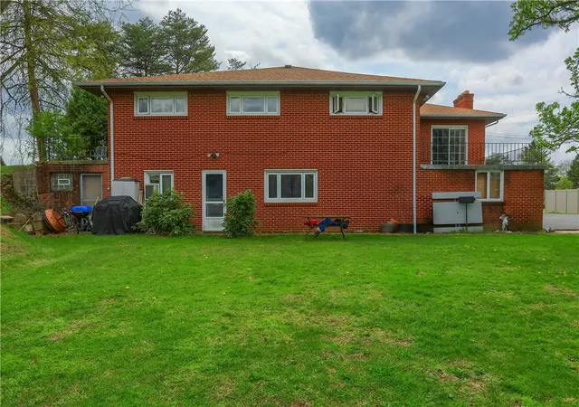 Homes for sale in Center Twp, PA | 3092 Brodhead Road, Center Twp, PA 15001 | MLS# 1748561