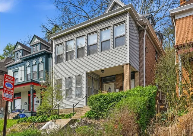 Photo 2 of Single family home for sale at 757 Chislett St, East Liberty, PA 15206 | MLS# 1748917 | Listing updated on 2026-04-24