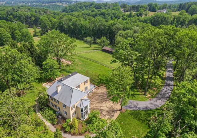 42nd image of 73 Stonedale Rd, Sewickley, PA 15143 | MLS# 1748923