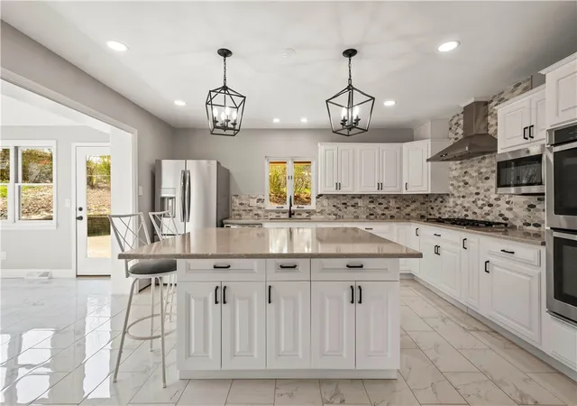 3rd image of 2311 Old Washington Road, Upper St Clair, PA 15241 | MLS# 1748590