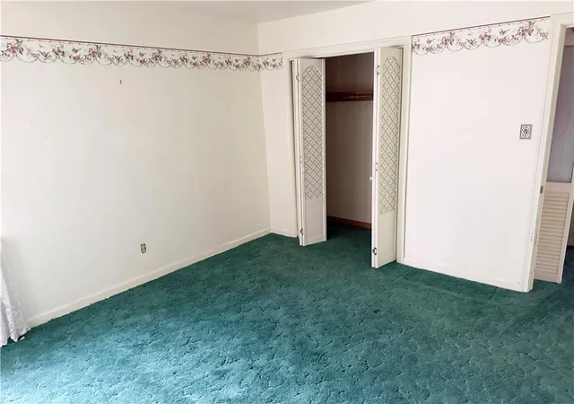 Homes for sale in New Castle, PA | 423 E Hazelcroft Ave, New Castle, PA 16105 | MLS# 1748930