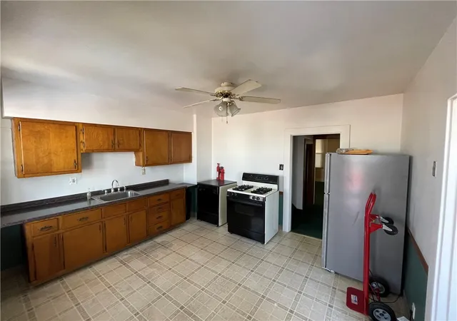 Photo 3 of Single family home for sale at 2917 Boyd St, Mc Keesport, PA 15132 | MLS# 1748976 | Listing updated on 2026-07-09