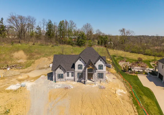 5th image of 2210 Tree Top Ln, Upper St Clair, PA 15241 | MLS# 1749022
