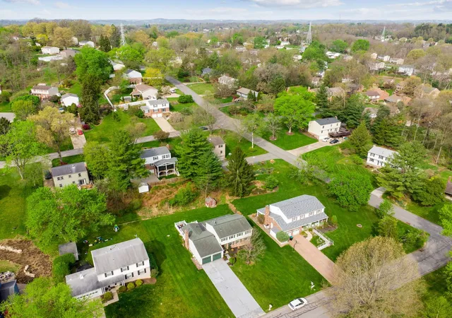 Photo 3 of Single family home for sale at 446 Diablo Dr, Upper St Clair, PA 15241 | MLS# 1749057 | Listing updated on 2026-07-03