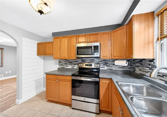 Photo 3 of Sale Pending at 6378 Churchill Rd, Bethel Park, PA 15102 | MLS# 1748964 | Listing updated on 2026-07-31