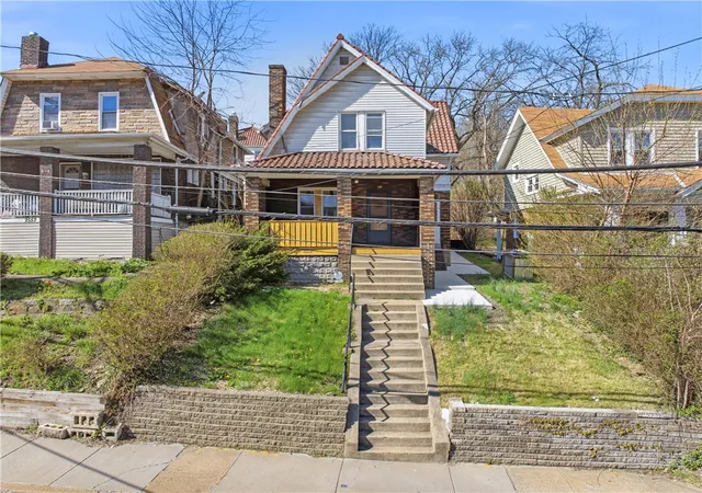 Homes for sale in Beechview, PA | 2559 Wenzel Ave, Beechview, PA 15216 | MLS# 1749066