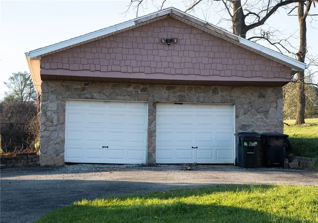 Homes for sale in Penn Twp, PA | 262 Durst Rd, Penn Twp, PA 15642 | MLS# 1749056