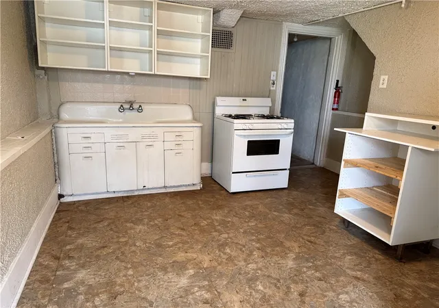 5th image of 1208 Scott St, Mc Keesport, PA 15132 | MLS# 1749113