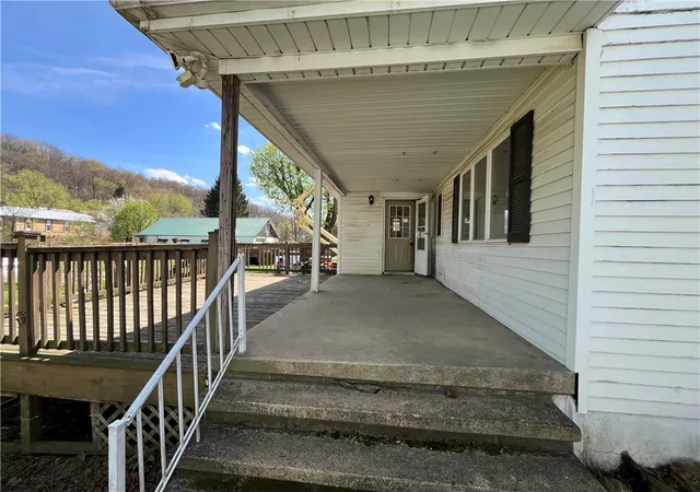 3rd image of 18160 403 Hwy, Green/commdre/prchse, PA 15734 | MLS# 1749129