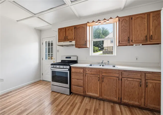 Homes for sale in Brentwood, PA | 2927 Willett Rd, Brentwood, PA 15227 | MLS# 1749151