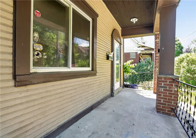Homes for sale in Crafton Heights, PA | 504 Stratmore St, Crafton Heights, PA 15205 | MLS# 1749041