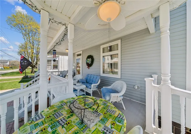 Homes for sale in Zelienople Boro, PA | 320 Walnut St, Zelienople Boro, PA 16063 | MLS# 1748610