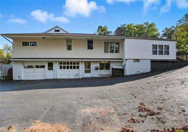 image of 6453 Old Pulaski Rd, Pulaski Twp, PA 16142 | MLS# 1749149
