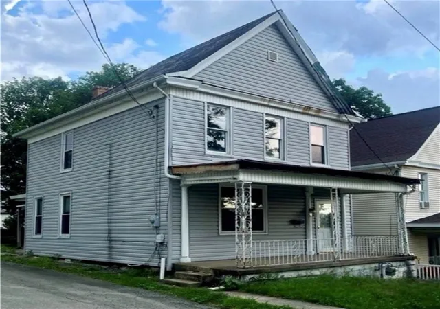 Homes for sale in Jeannette, PA | 5 Hacker Ave, Jeannette, PA 15644 | MLS# 1749194