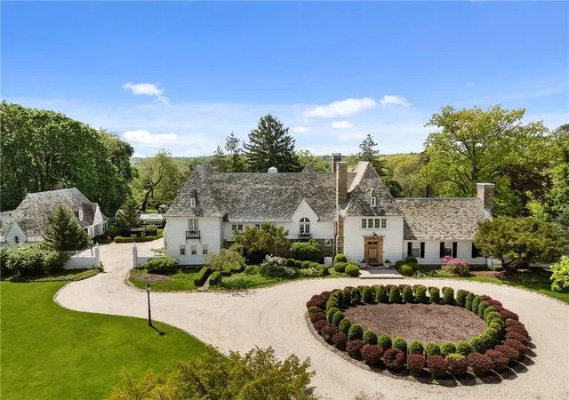 3rd image of 265 Scaife Rd, Sewickley, PA 15143 | MLS# 1749272
