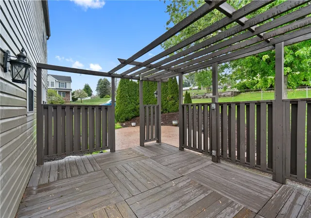 Photo 3 of Single family home for sale at 8961 Barnes Lake Rd, North Huntingdon, PA 15642 | MLS# 1749298 | Listing updated on 2026-08-03
