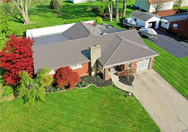 Photo 3 of Single family home for sale at 1001 Grant St, Monaca, PA 15061 | MLS# 1749280 | Listing updated on 2026-05-28