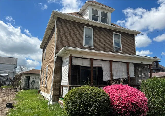 2nd image of 727 S 14th St, Monessen, PA 15062 | MLS# 1749319