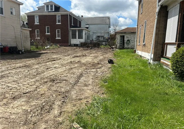 3rd image of 727 S 14Th St, Monessen, PA 15062 | MLS# 1749319