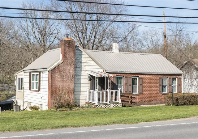 2nd image of 1971 Henderson Ave, Chartiers, PA 15301 | MLS# 1749330
