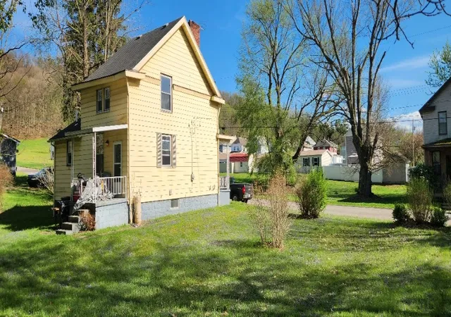 3rd image of 1173 11Th Street, Taylor Twp, PA 16160 | MLS# 1749429