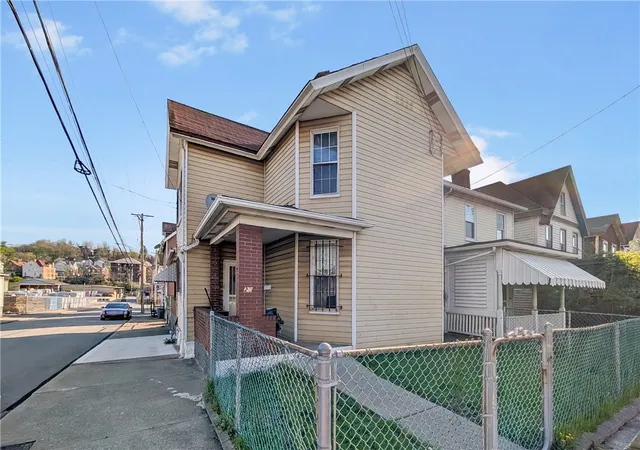 Photo 20 of Single family home for sale at 201 Comrie Ave, Braddock, PA 15104 | MLS# 1749430 | Listing updated on 2026-08-03