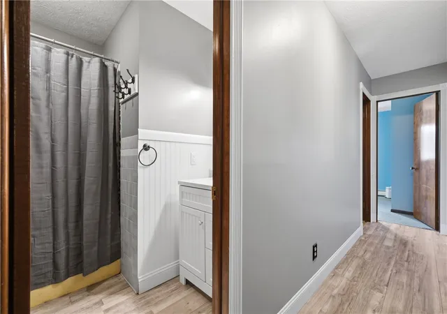 Photo 3 of Single family home for sale at 6 Manorview, Greenville Boro, PA 16125 | MLS# 1749547 | Listing updated on 2026-09-01