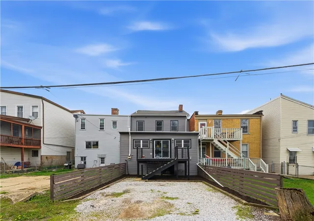 2nd image of 134 Southern Ave, Mt Washington, PA 15211 | MLS# 1749565