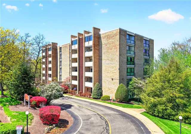 1st image of 55 Highland Rd #503, Bethel Park, PA 15102 | MLS# 1749431