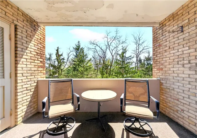 3rd image of 55 Highland Rd #503, Bethel Park, PA 15102 | MLS# 1749431