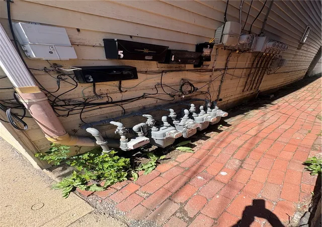 Listing Photo 5 - Condo for sale in building located at 1856 Main St, Sharpsburg, PA 15215