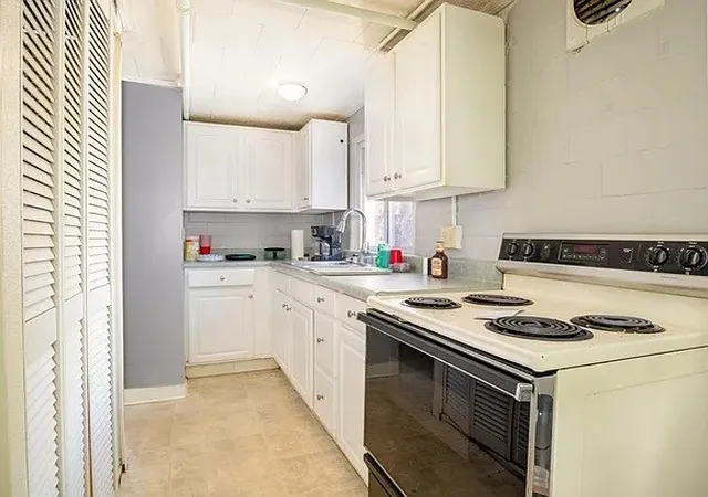 Homes for sale in Ambridge, PA | 801 23rd St, Ambridge, PA 15003 | MLS# 1749723