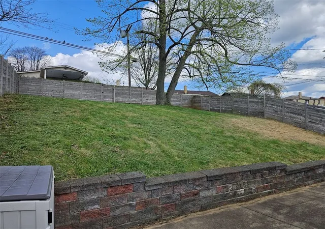 Photo 3 of Sale Pending at 969 Kirsopp Ave, Pittsburgh, PA 15220 | MLS# 1749816 | Listing updated on 2026-06-30